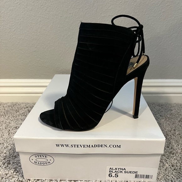Steve Madden Black Heels size 6.5 - Picture 1 of 9